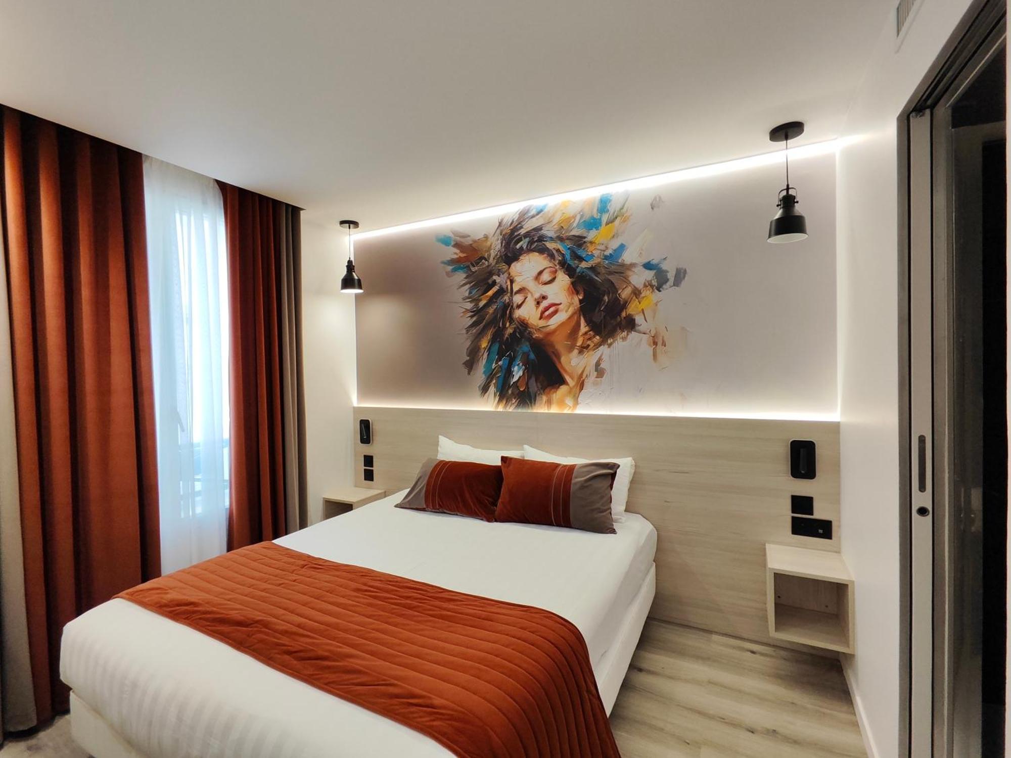 Double Room,1669839367:JPEG